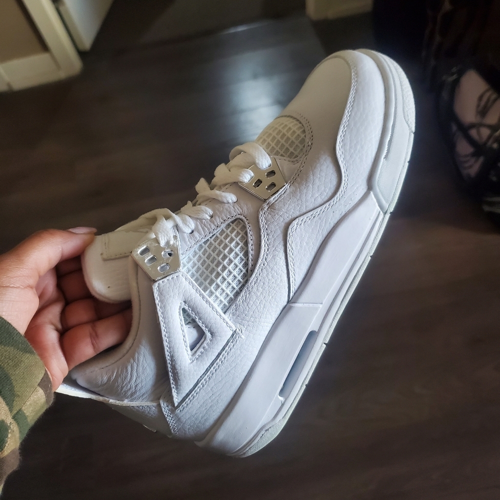 Air Jordan 4 Retro - Youth Size 4.5